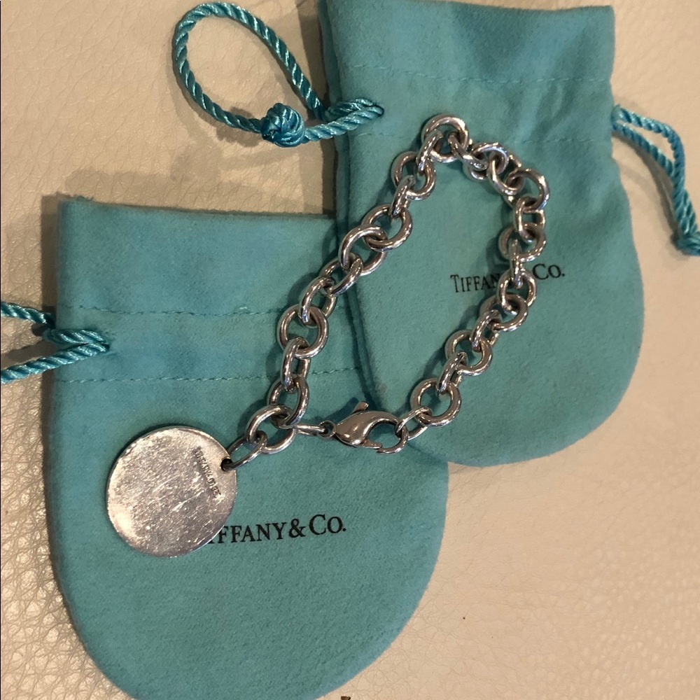 Return To Tiffany & Co. Round Tag Bracelet 7”